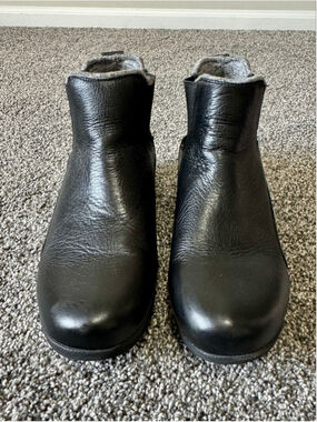 Kuru Luna Womens Size 10 Black Casual Classic Leather Pull-On Chelsea Boots